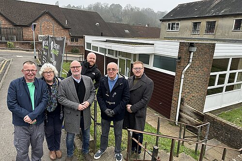 Youth club and councillors Six people in front of youth club
