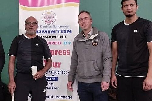 Mike Ross visits Hull Badminton Club Mike Ross visits Hull Badminton Club