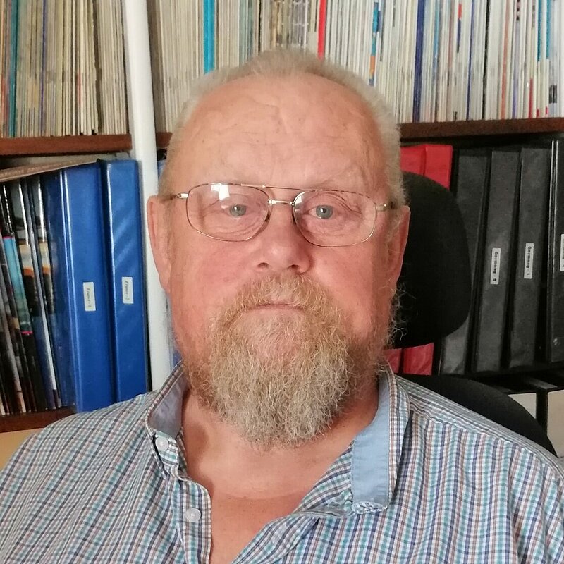 Steve Williams has a blond beard and glasses 