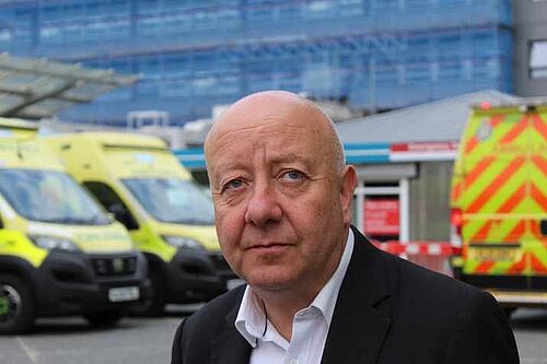 Steve Darling MP outside Torbay A&E department